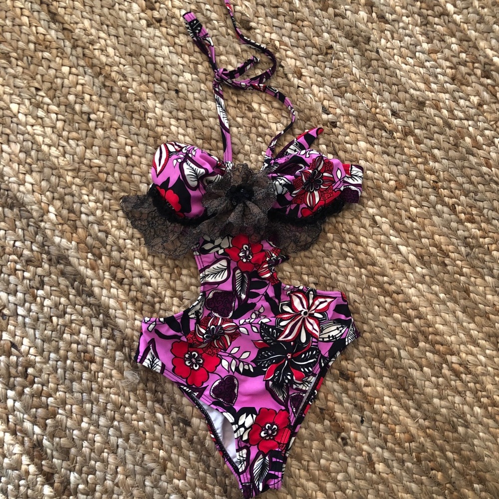 Agua Bendita One Piece Bikini